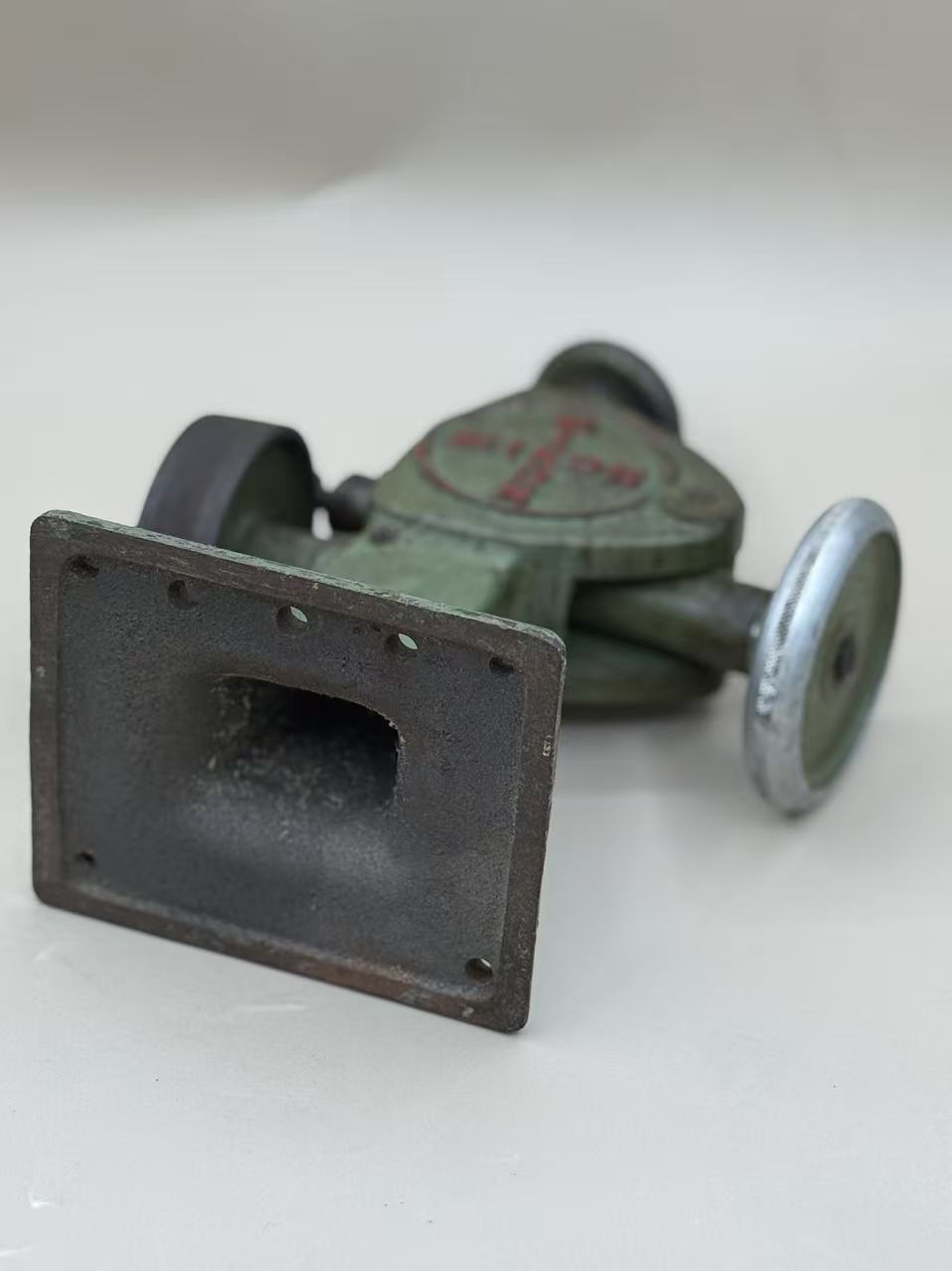 German Rafflenbeul mikon Fudge wheel machine with one wheel in 10spi.