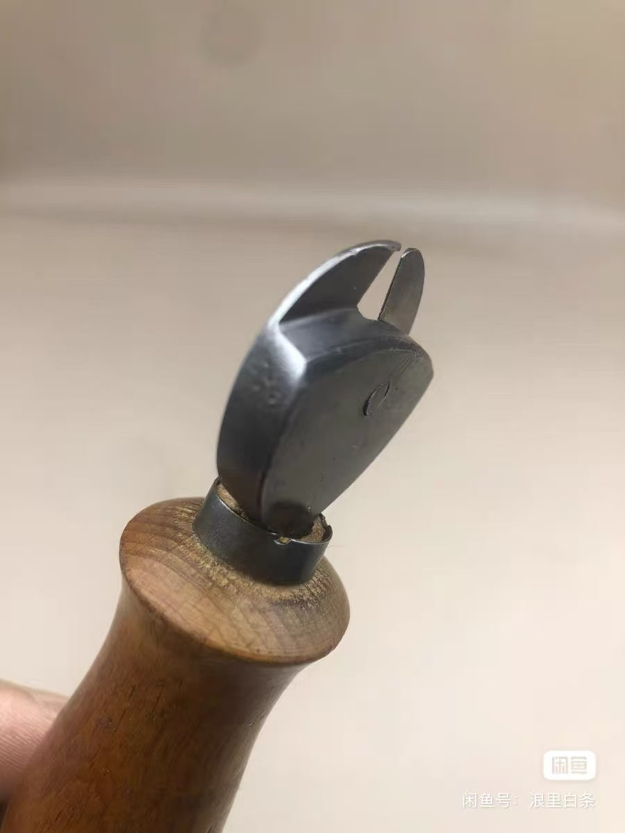 Circular welt cutters