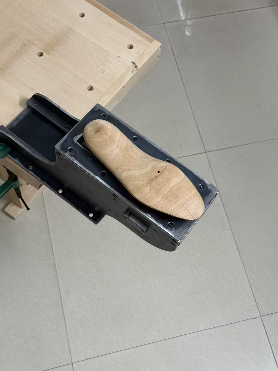 TITAN Last making Steel stand