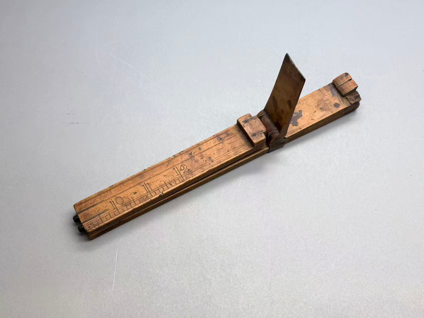 Antique English Boxwood Foot Shoe Size Extending Folding Measure