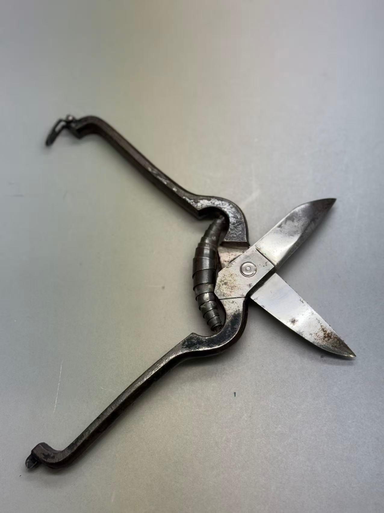 Germany R.HESS Leather scissors for bottom leather,  curved
