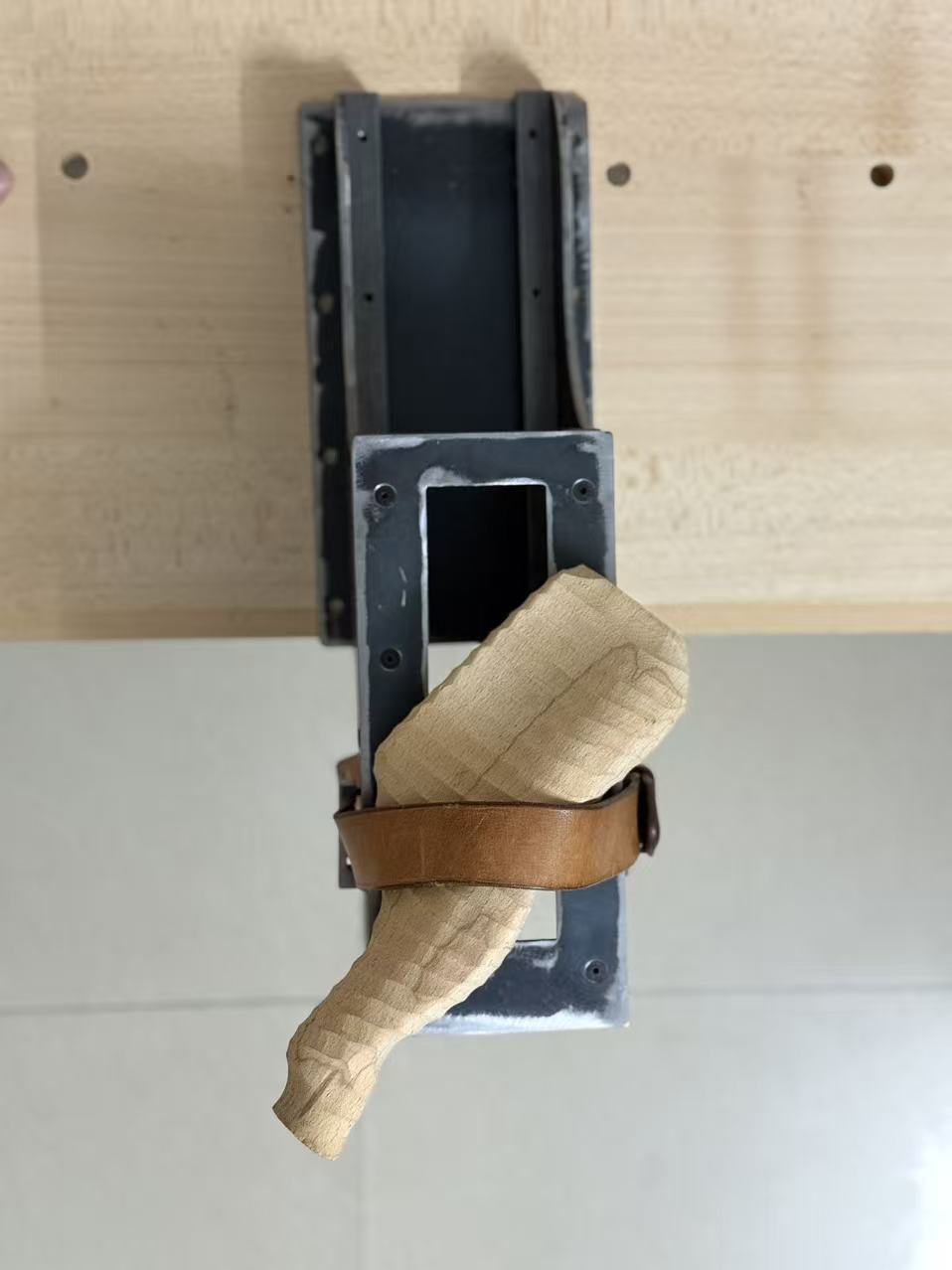 TITAN Last making Steel stand