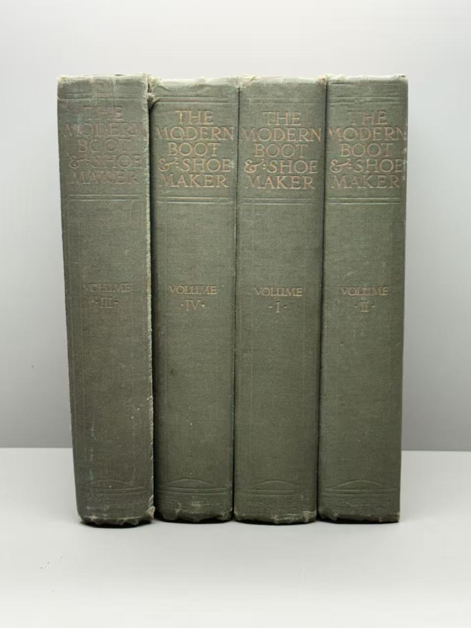 The Modern Boot & Shoe Maker (1920)
