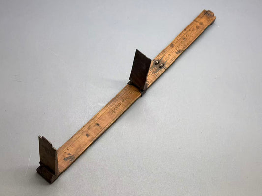 Antique English Boxwood Foot Shoe Size Extending Folding Measure