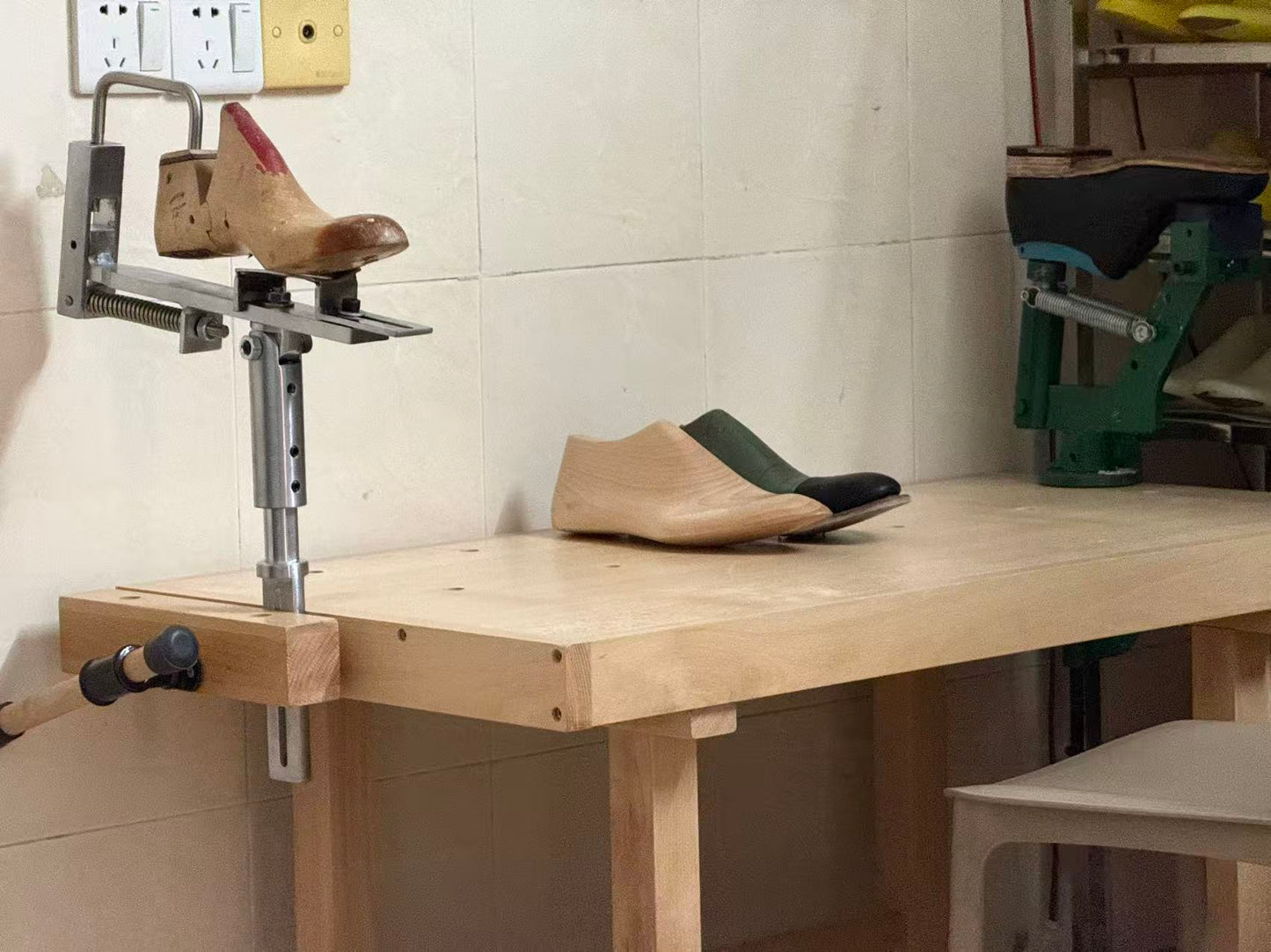 Moccasin shoes stand tools