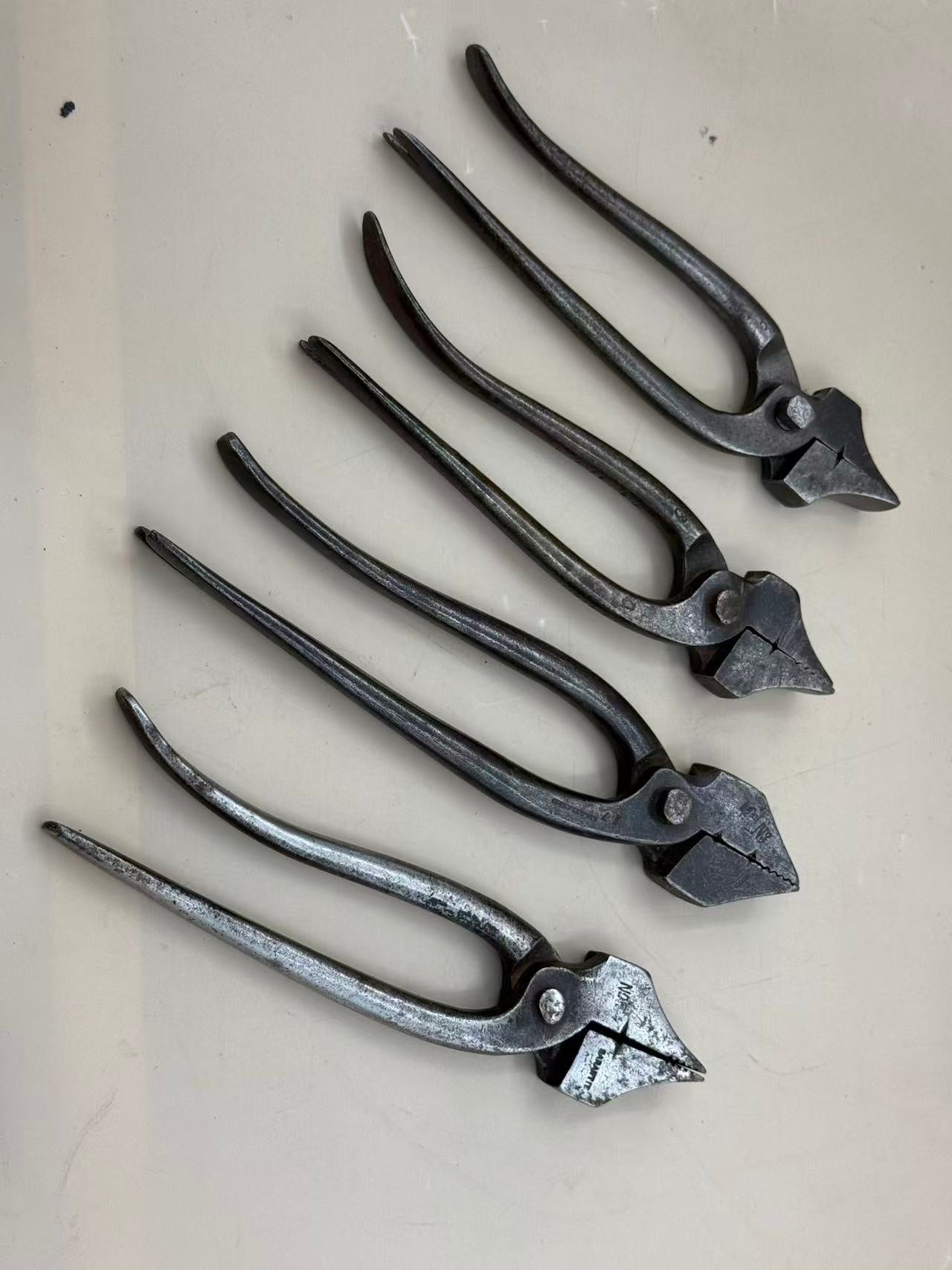 Shoemaker lasting pliers