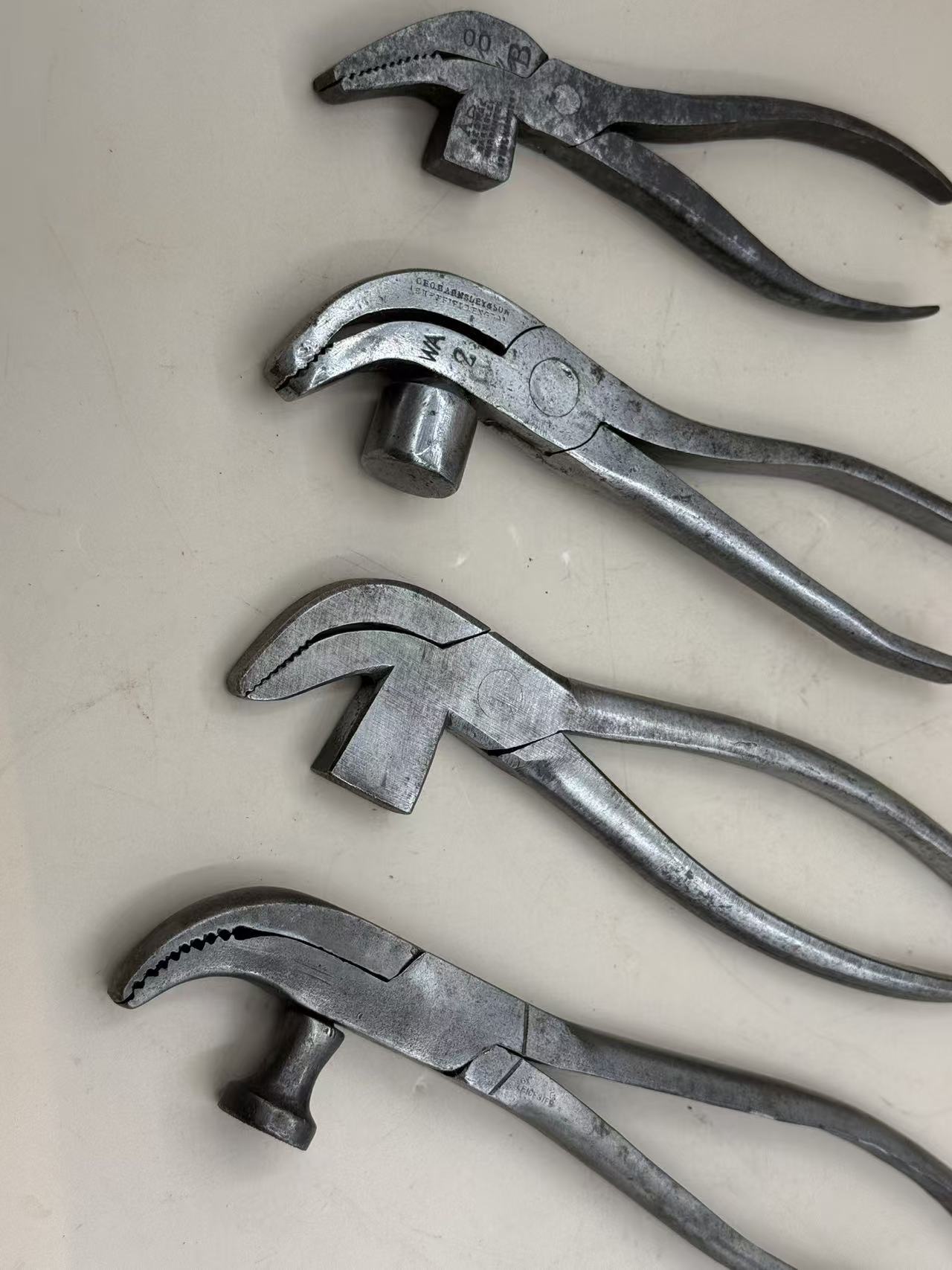 Vintage George Barnsley Shoemakers Leatherworking Lasting Pliers