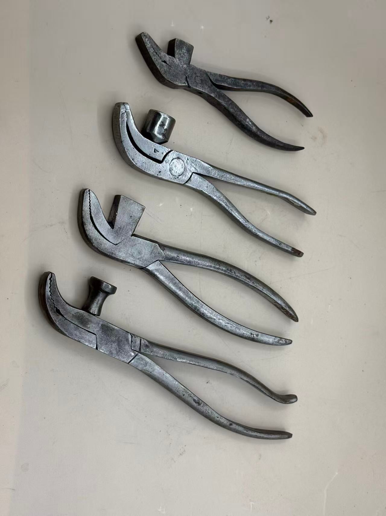 Vintage George Barnsley Shoemakers Leatherworking Lasting Pliers