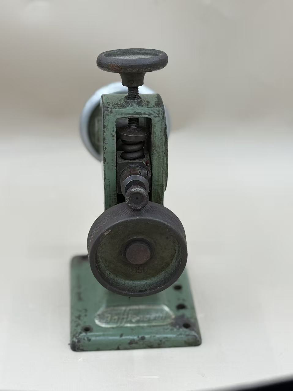 German Rafflenbeul mikon Fudge wheel machine with one wheel in 10spi.