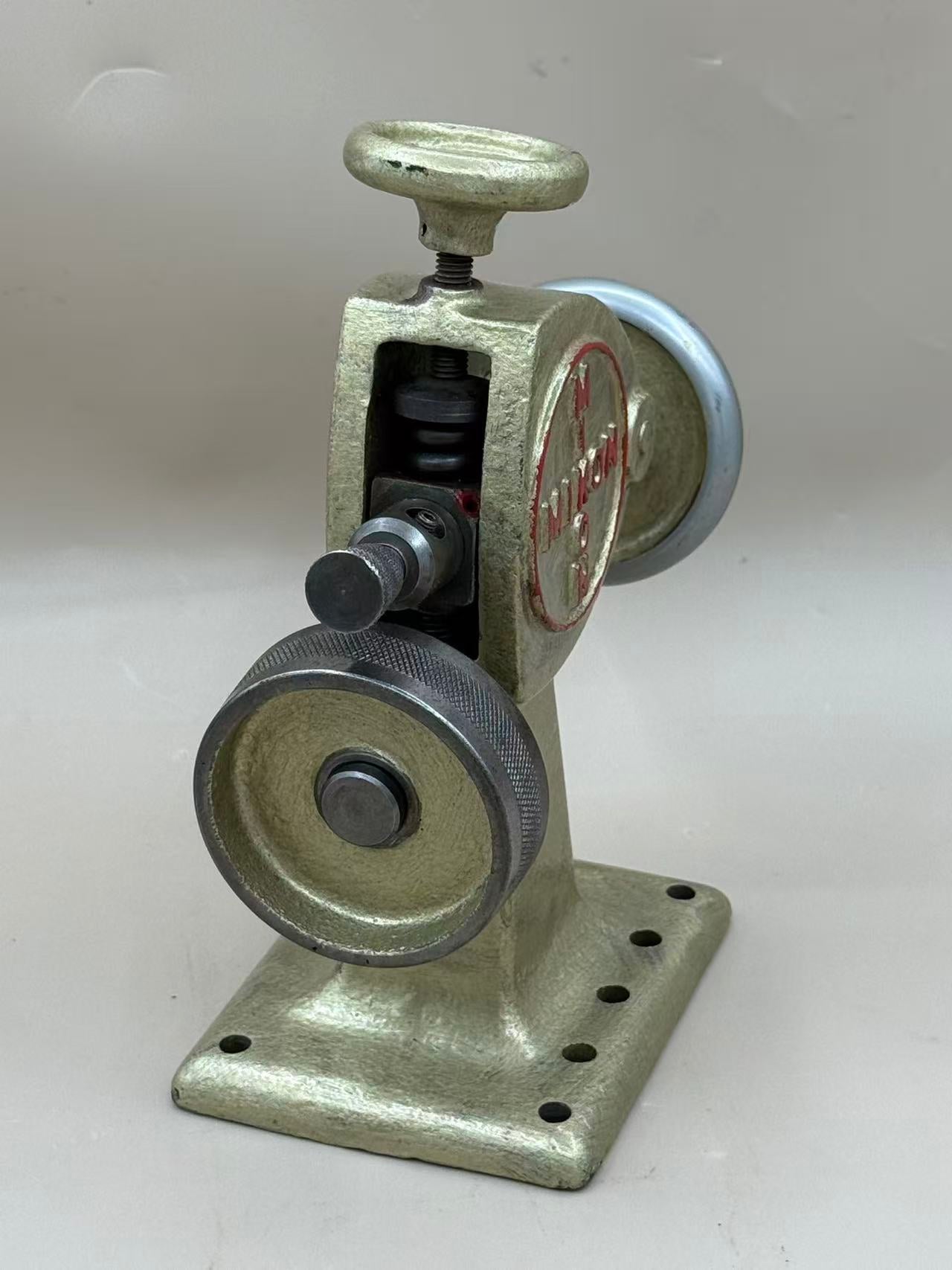 German Rafflenbeul mikon Fudge wheel machine with one wheel