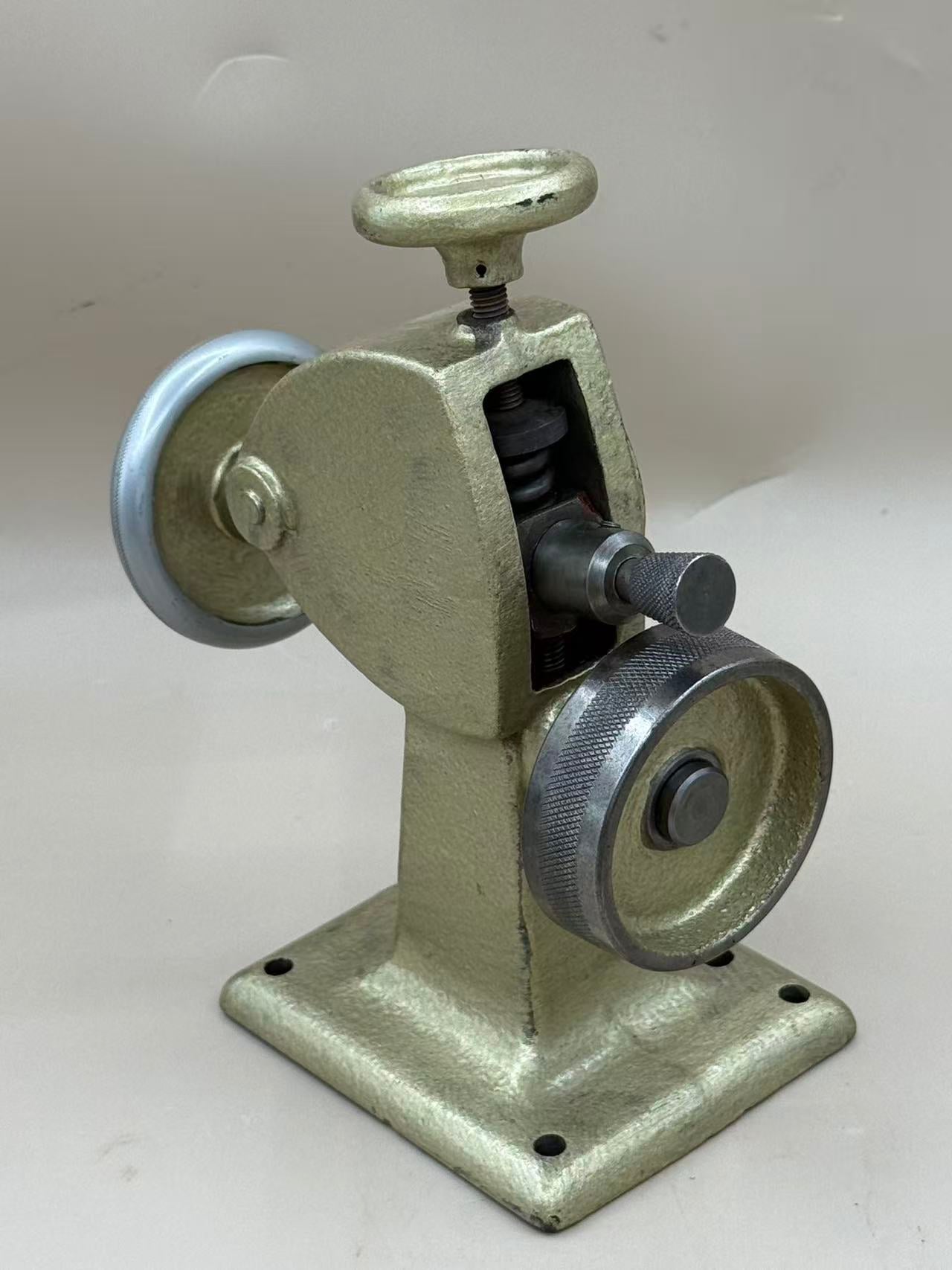 German Rafflenbeul mikon Fudge wheel machine with one wheel