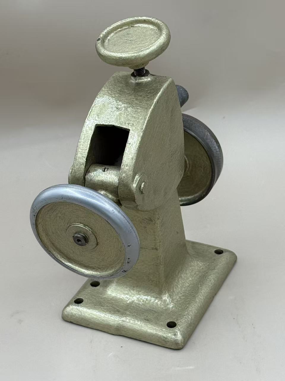 German Rafflenbeul mikon Fudge wheel machine with one wheel
