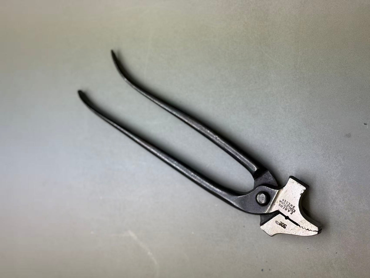 E.A. Berg Eskilstuna Sweden 502 Lasting plier