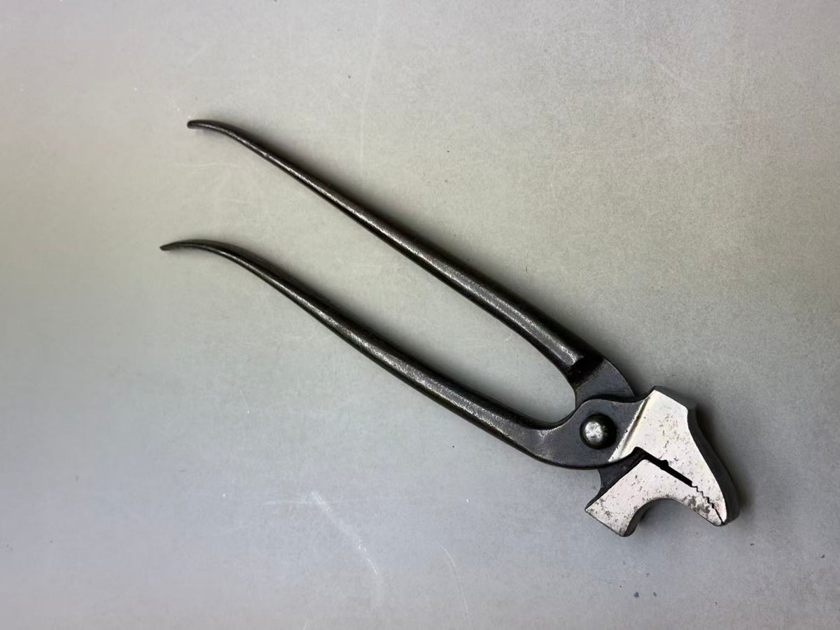 E.A. Berg Eskilstuna Sweden 502 Lasting plier
