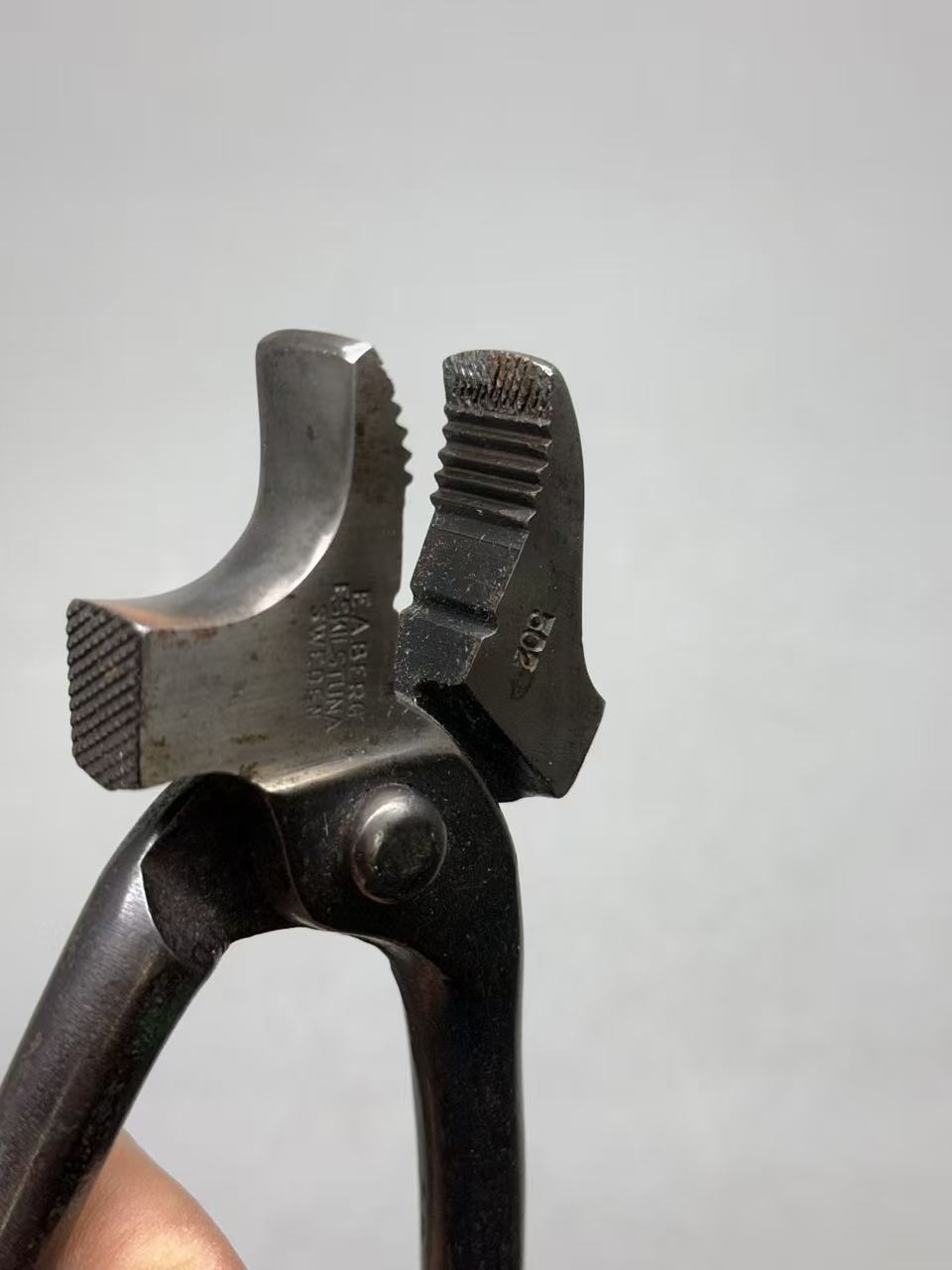 E.A. Berg Eskilstuna Sweden 502 Lasting plier