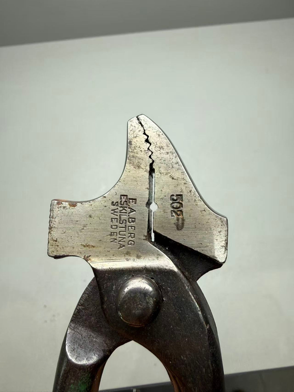 E.A. Berg Eskilstuna Sweden 502 Lasting plier