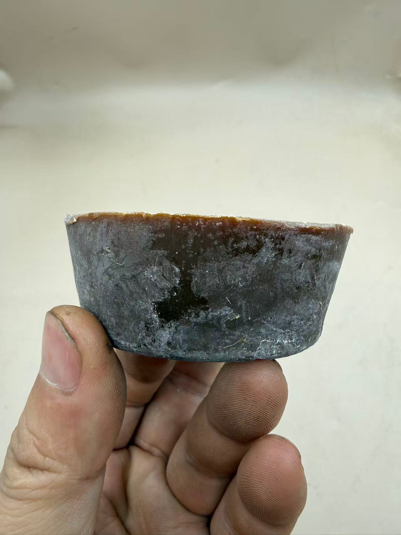 Sewing wax