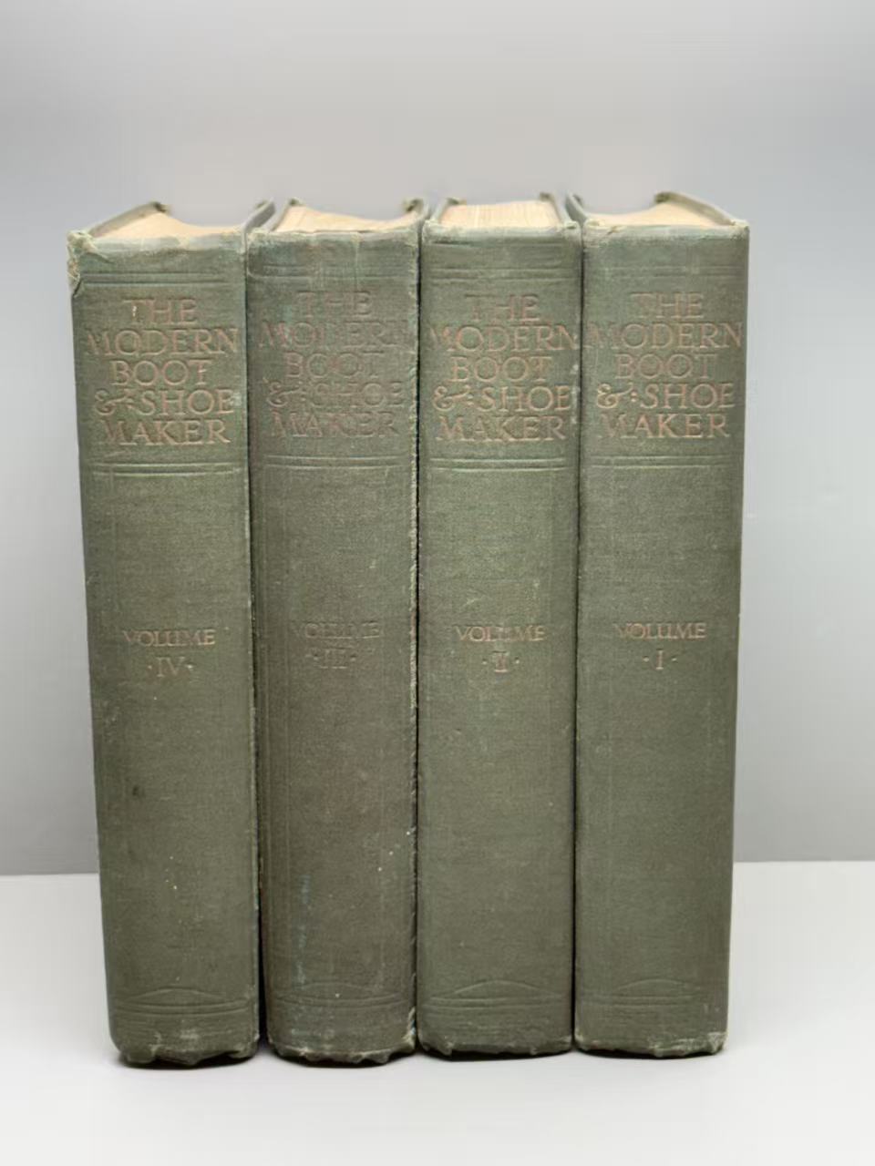 The Modern Boot & Shoe Maker (1920)