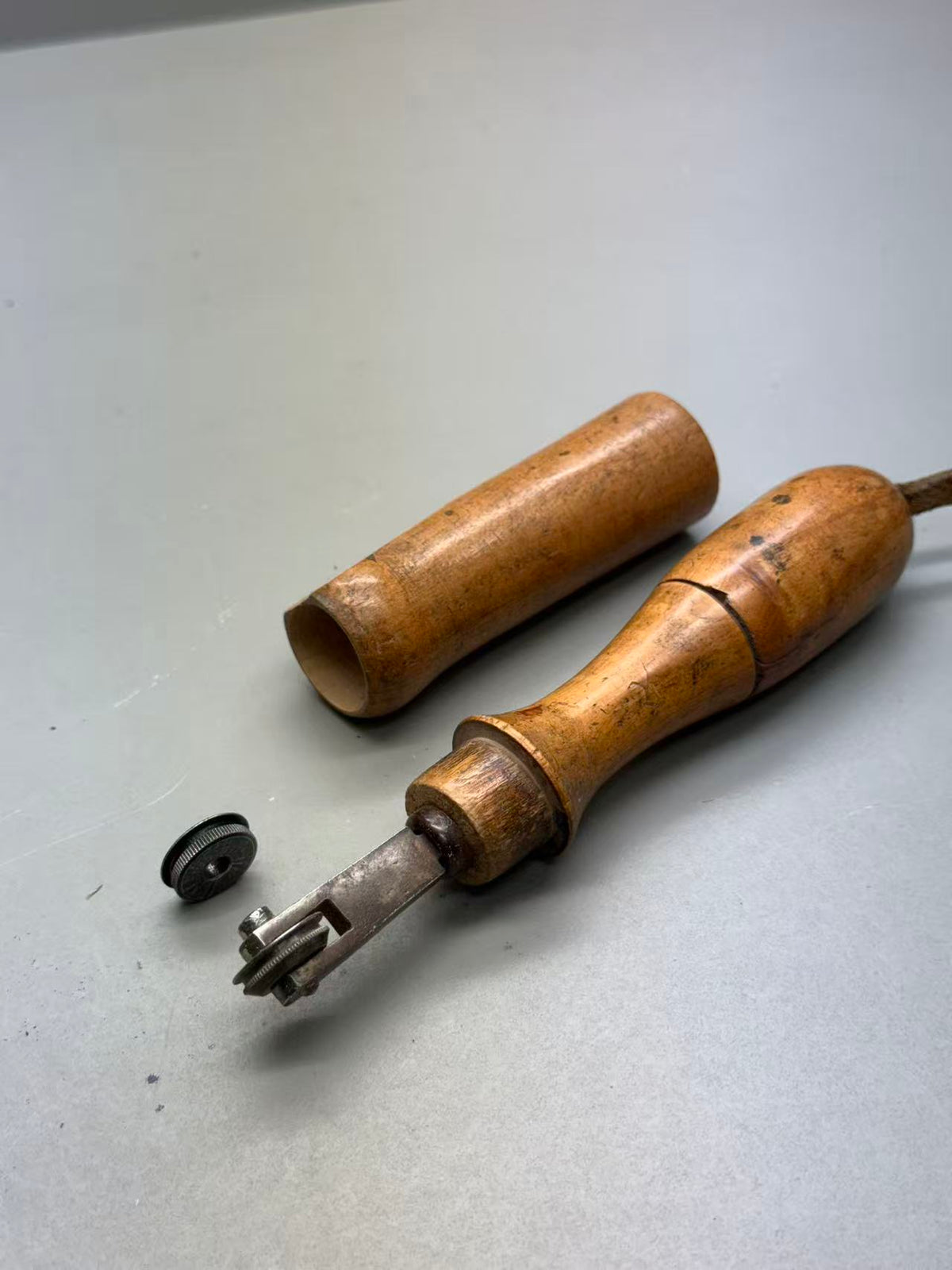 Heel Seat wheel in two sizes by Germany