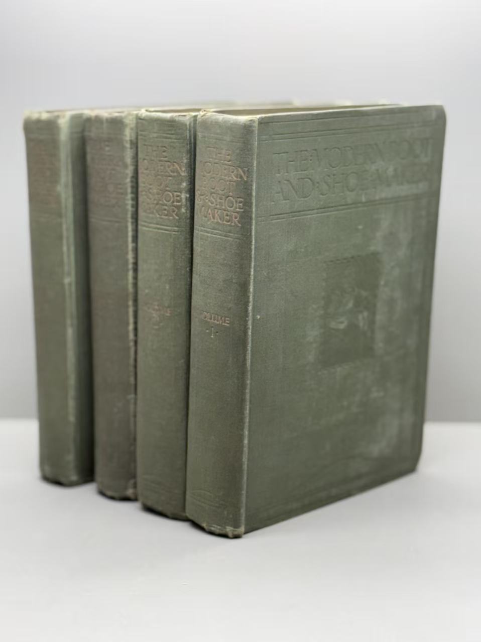 The Modern Boot & Shoe Maker (1920)