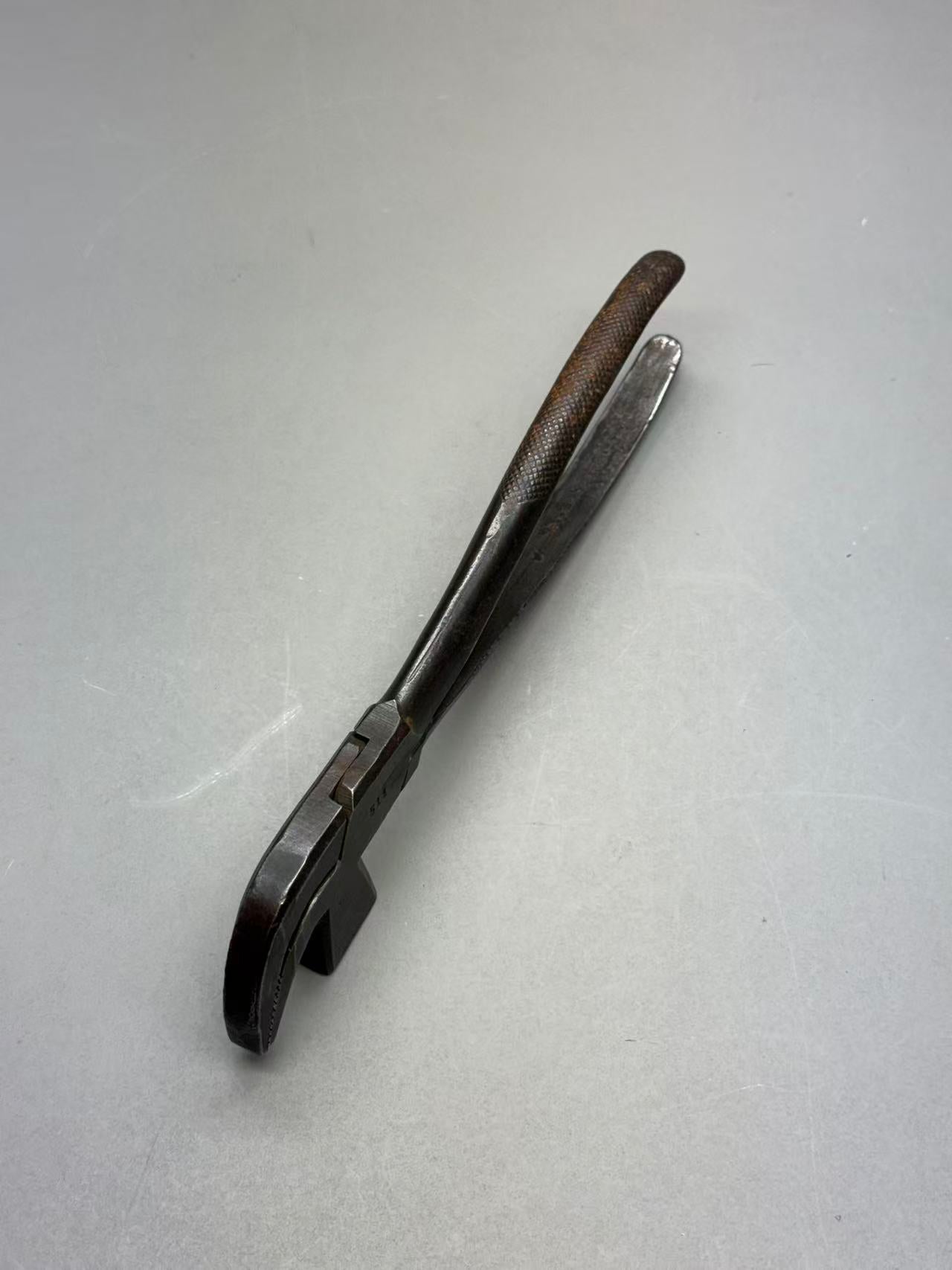 Vintage E.A Berg Eskilstuna Sweden Shoemaker's English style pliers 511
