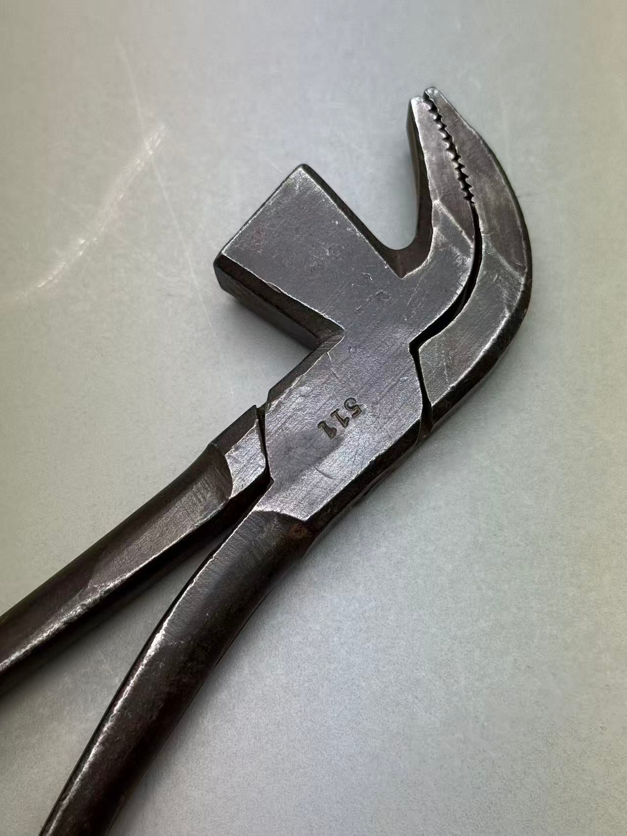 Vintage E.A Berg Eskilstuna Sweden Shoemaker's English style pliers 511